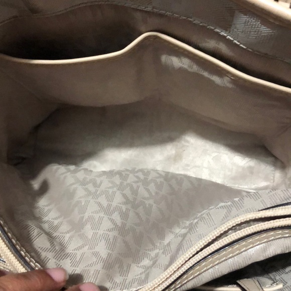 Michael Kors Purse - Picture 5 of 6